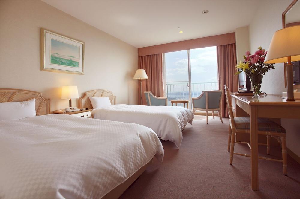 Yumihari-No-Oka Hotel Sasebo Ngoại thất bức ảnh