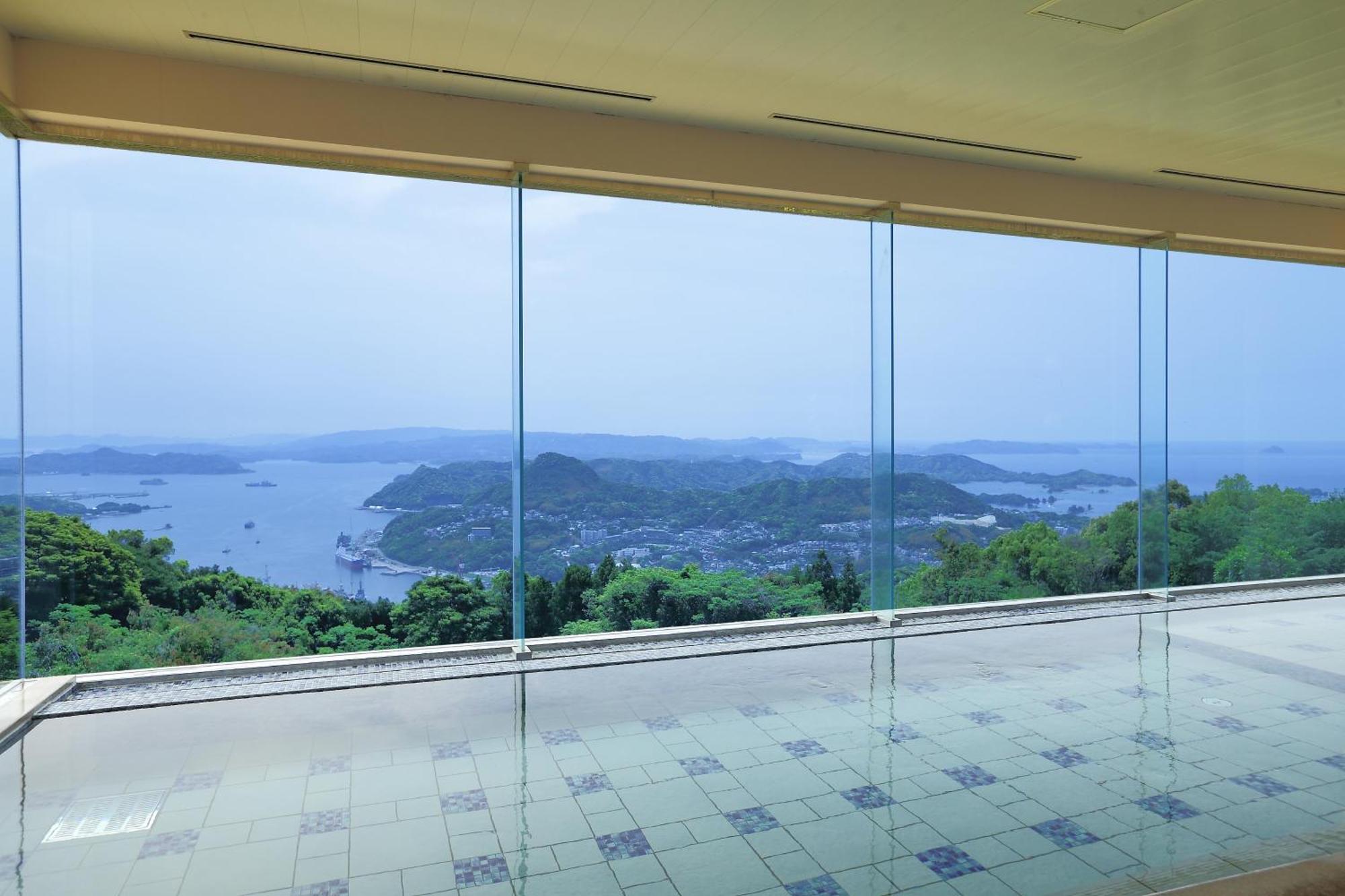 Yumihari-No-Oka Hotel Sasebo Ngoại thất bức ảnh