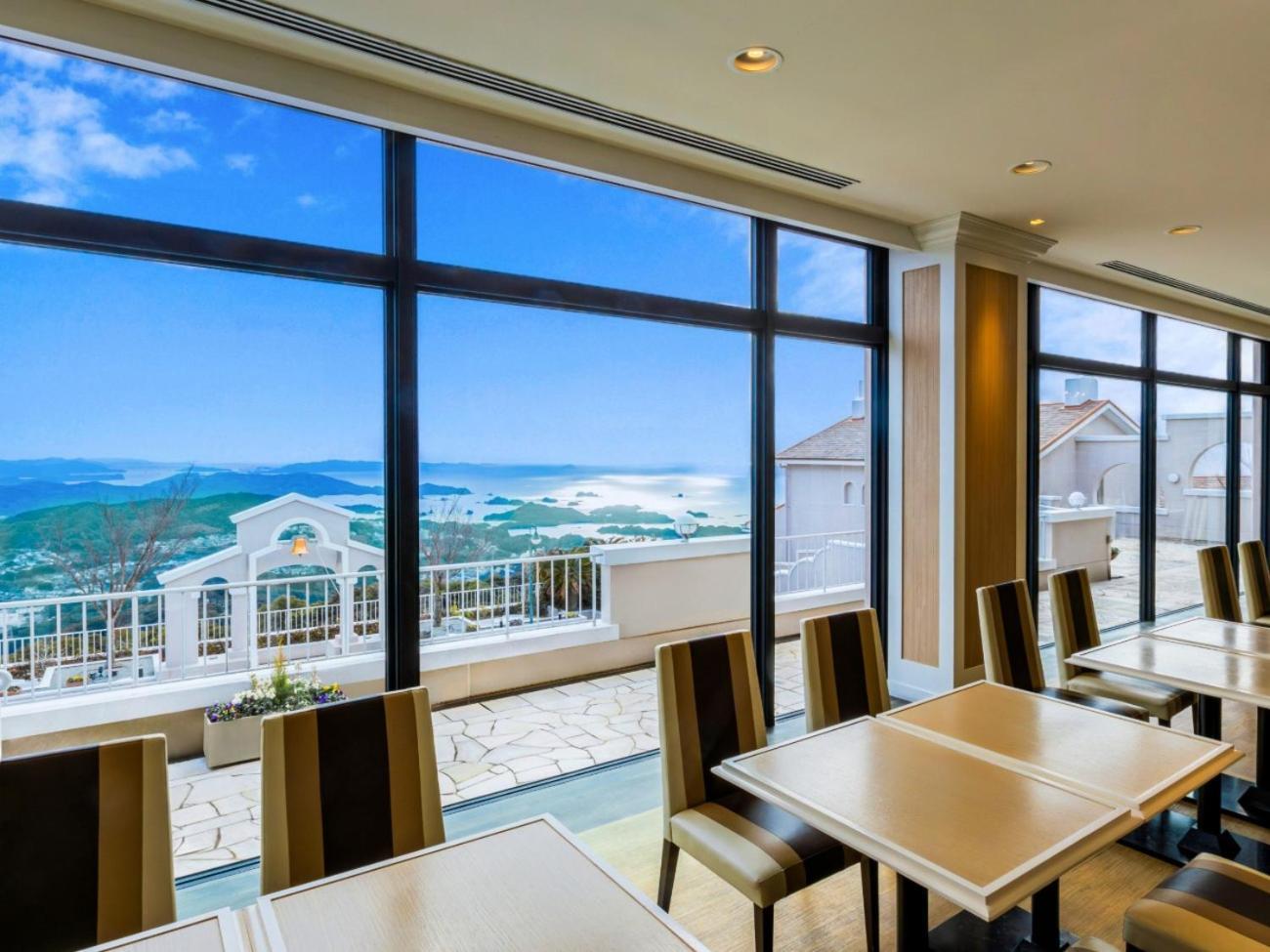 Yumihari-No-Oka Hotel Sasebo Ngoại thất bức ảnh
