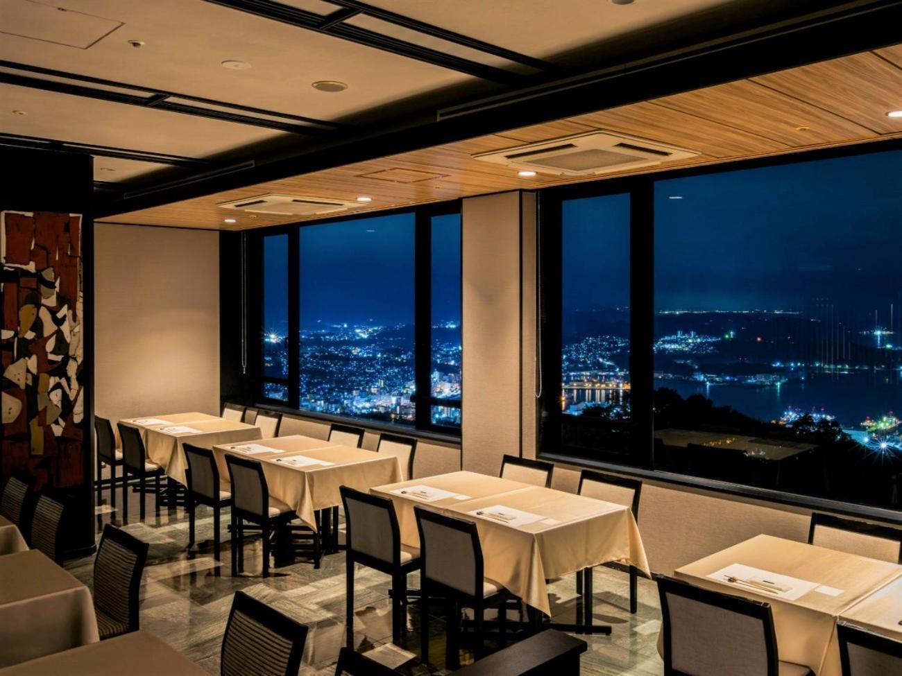 Yumihari-No-Oka Hotel Sasebo Ngoại thất bức ảnh