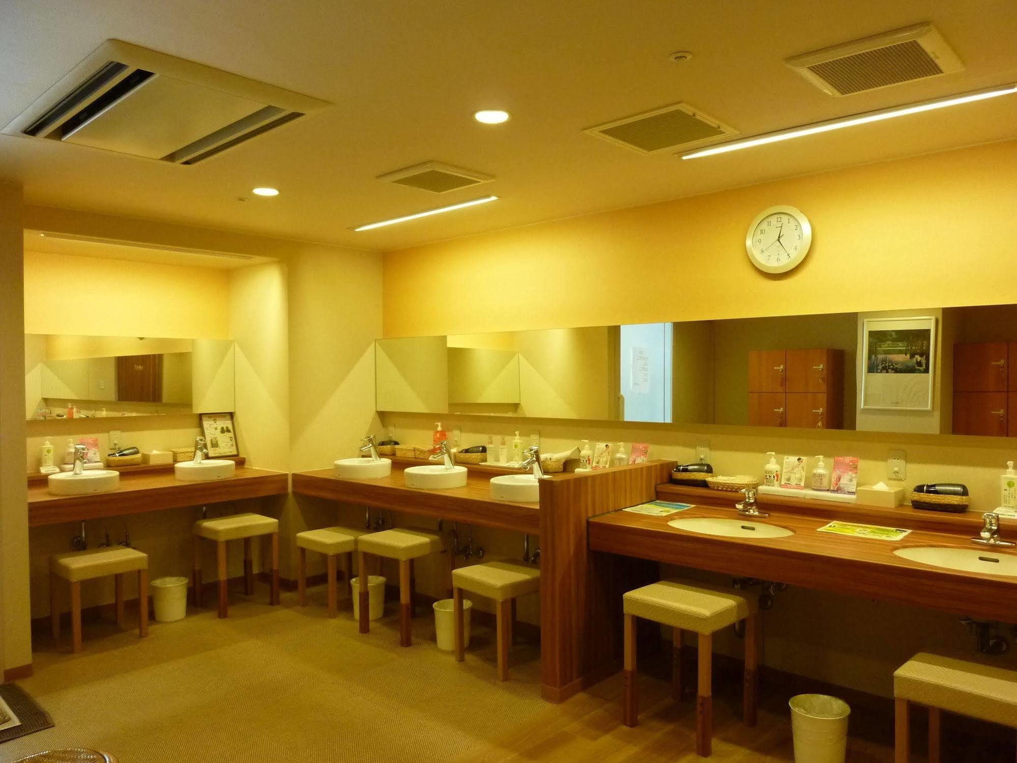 Yumihari-No-Oka Hotel Sasebo Ngoại thất bức ảnh