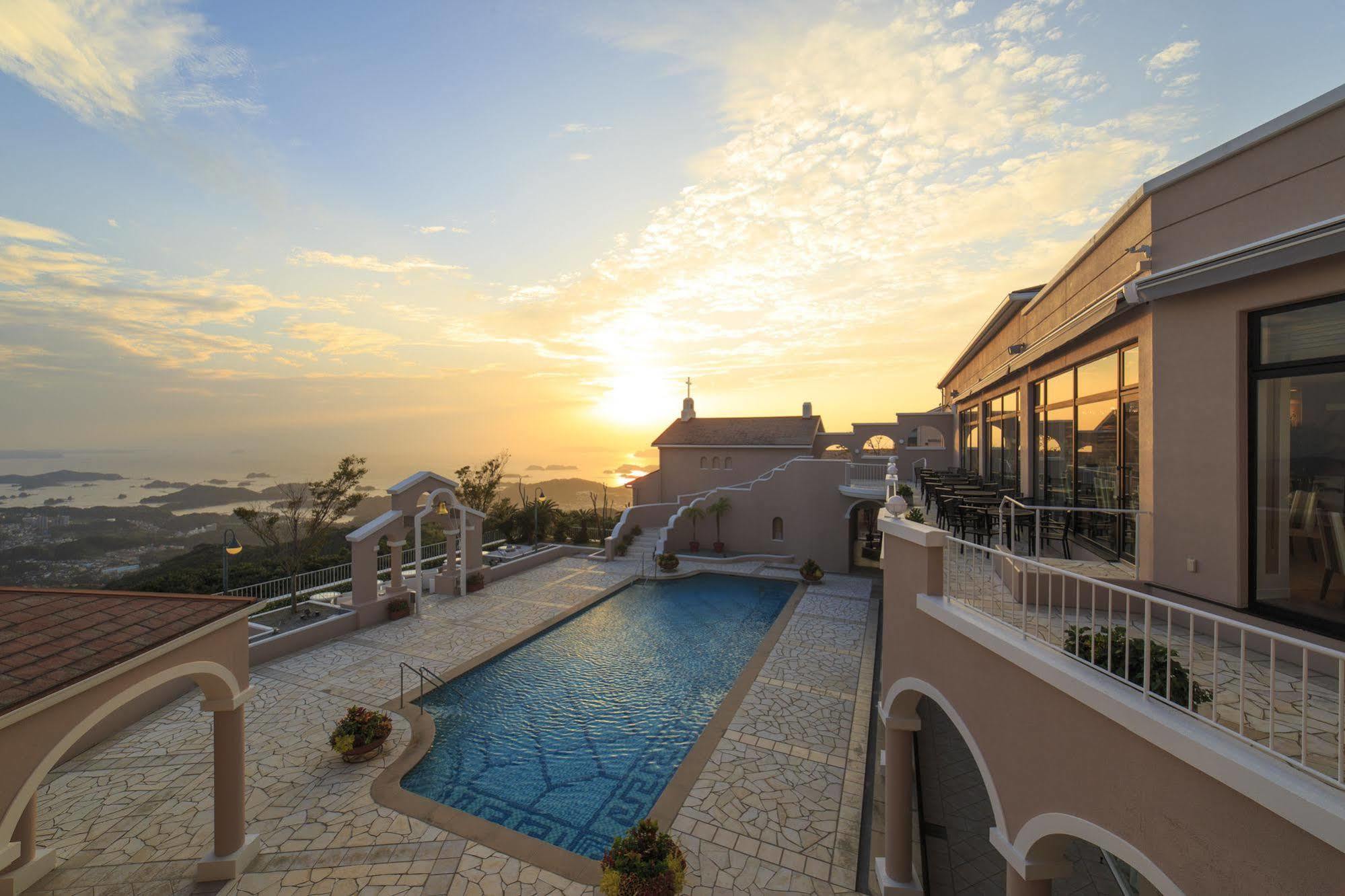 Yumihari-No-Oka Hotel Sasebo Ngoại thất bức ảnh