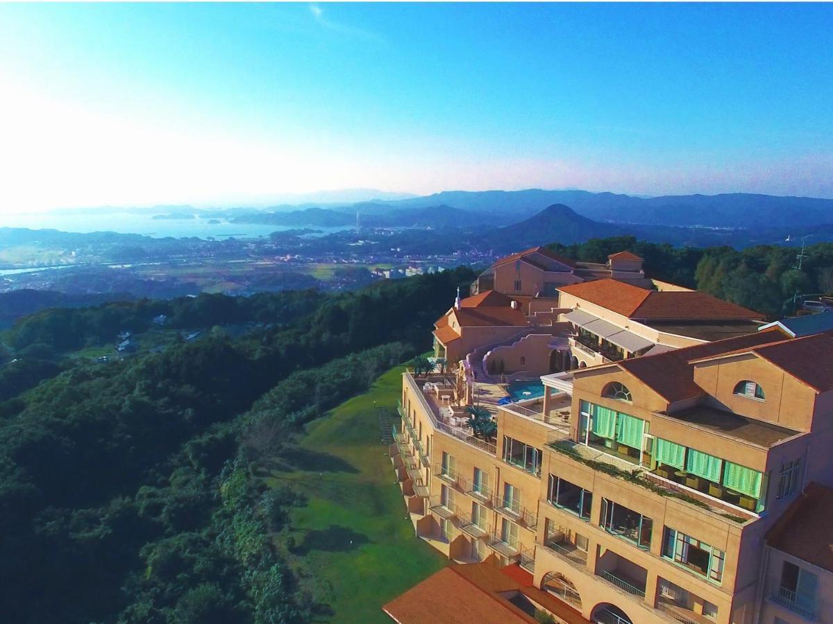 Yumihari-No-Oka Hotel Sasebo Ngoại thất bức ảnh